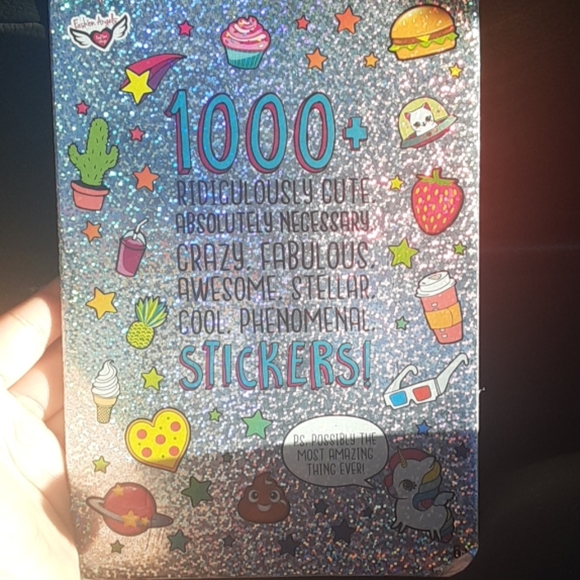 Sticker book - Picture 1 of 8